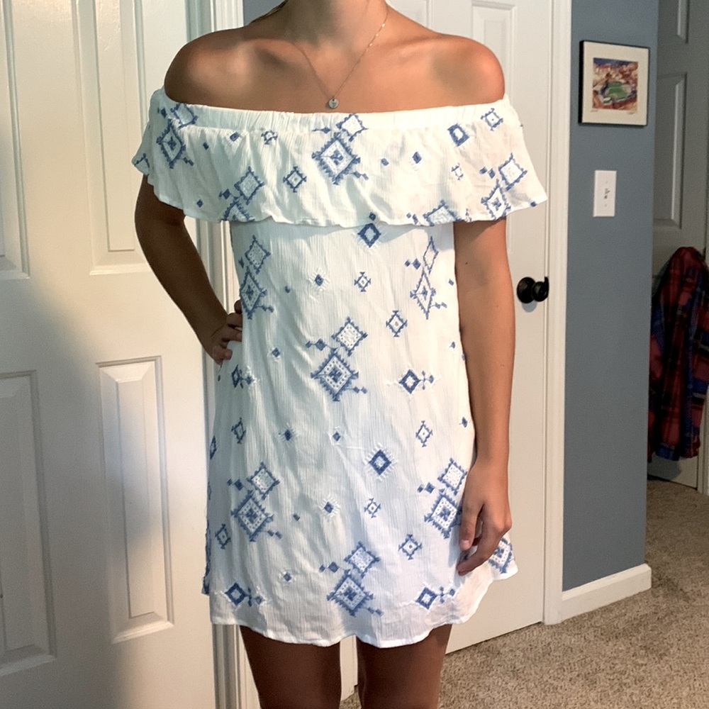 M off shoulder summer Dress white with blue detail - Picture 1 of 13